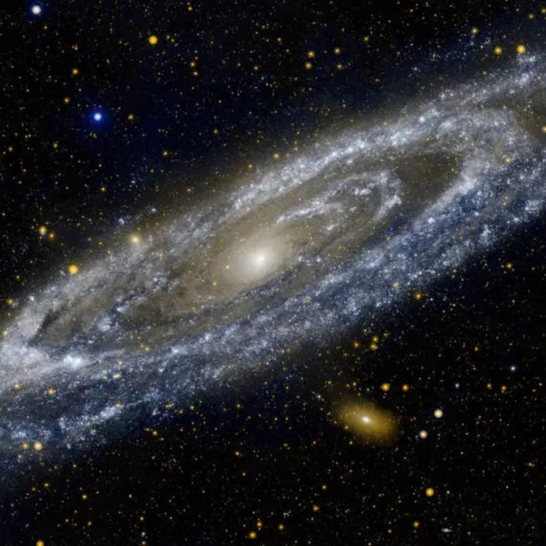 Nuevo estudio revela que el centro de la galaxia no está tan densamente poblado de estrellas