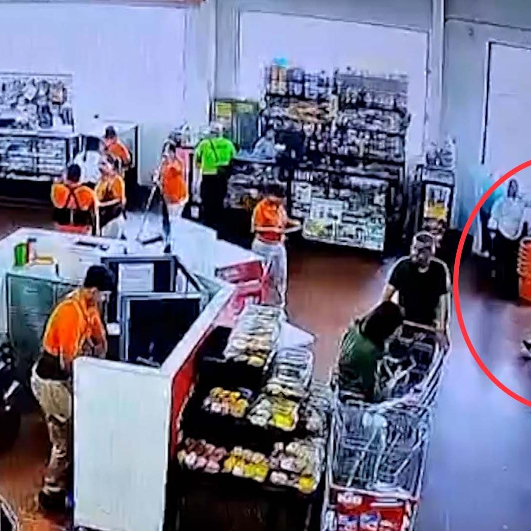 Hombre Golpea a Cajero en Centro Comercial de Piedras Negras