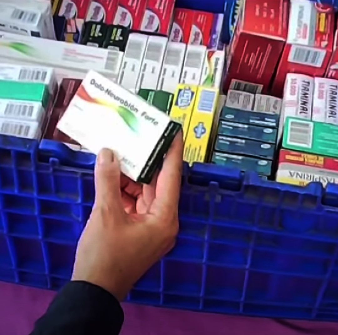 ¡Alerta! Medicamentos Clonados y Caducos para Bajar de Peso Se Venden en Tianguis