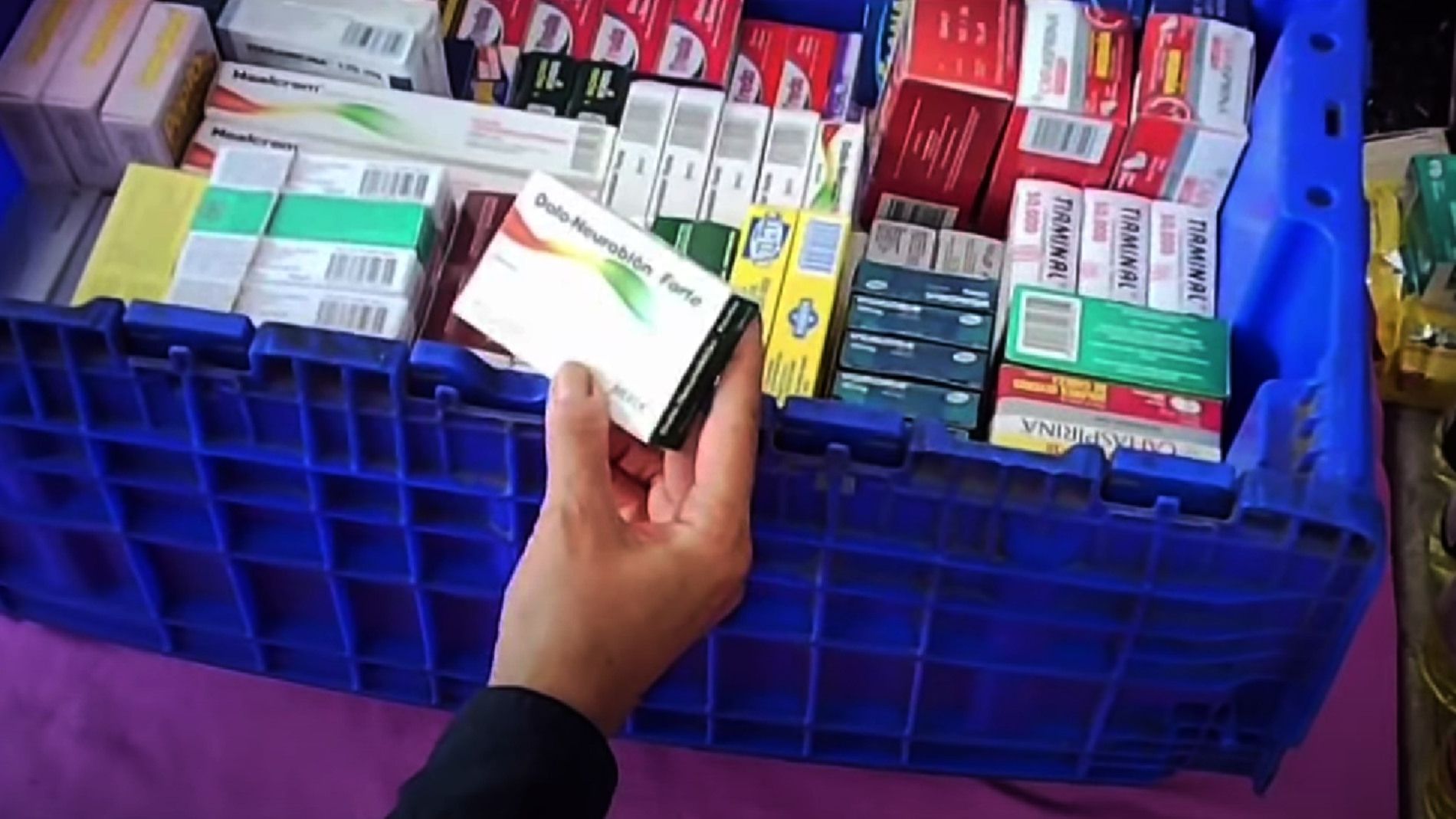 ¡Alerta! Medicamentos Clonados y Caducos para Bajar de Peso Se Venden en Tianguis