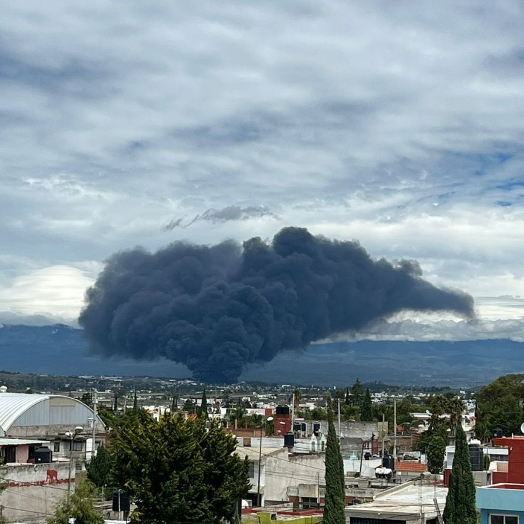 Explosión de Taller y Tracto-camión sobre la Carretera Puebla-Atlixco en en Chipilo