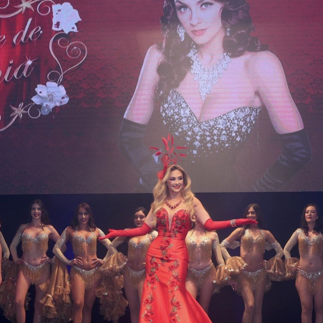 ¡Oficial! Aracely Arámbula Protagoniza 'Perfume de Gardenia', en Homenaje a María Victoria
