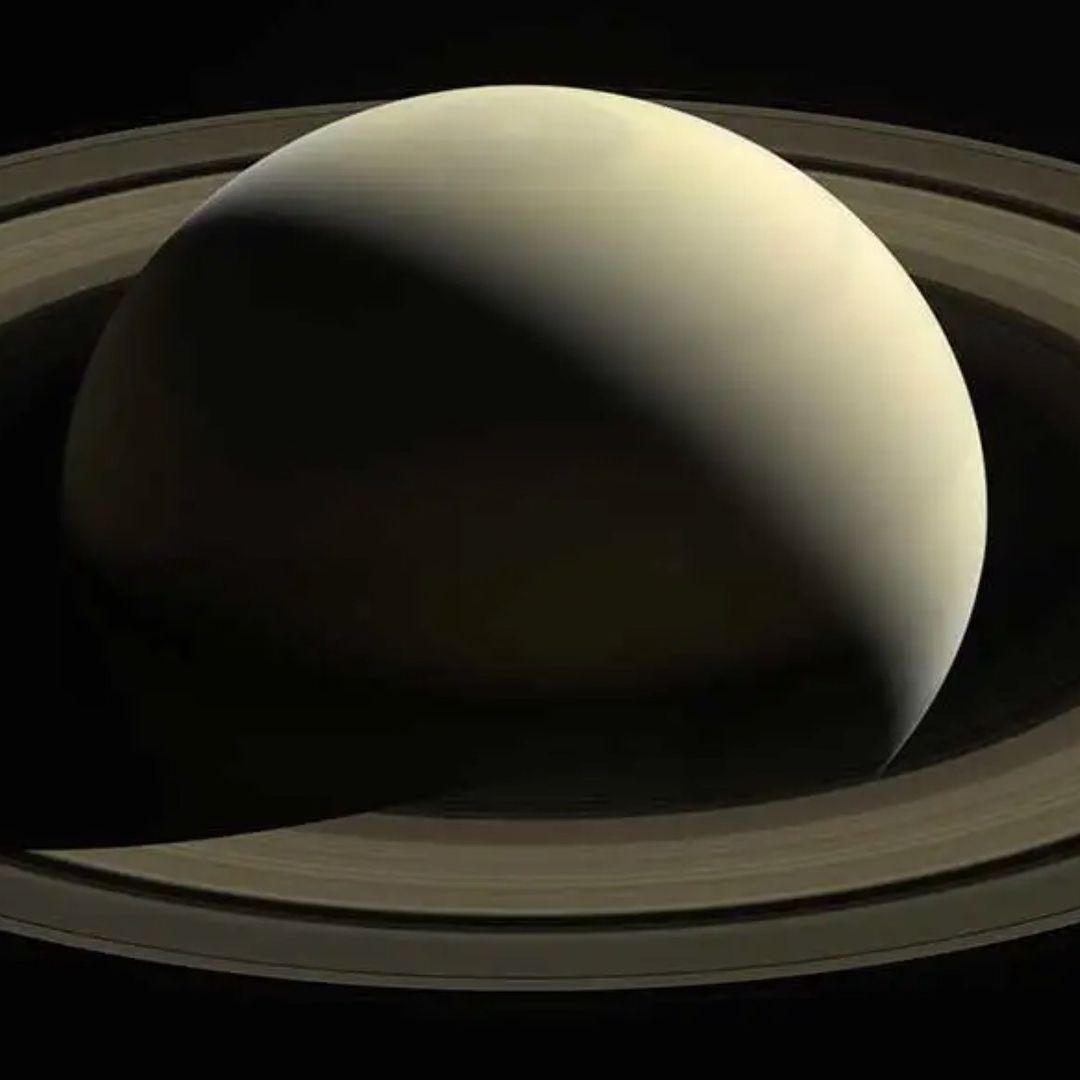 ¿Tiene alguna función los anillos de Saturno, cómo surgieron?