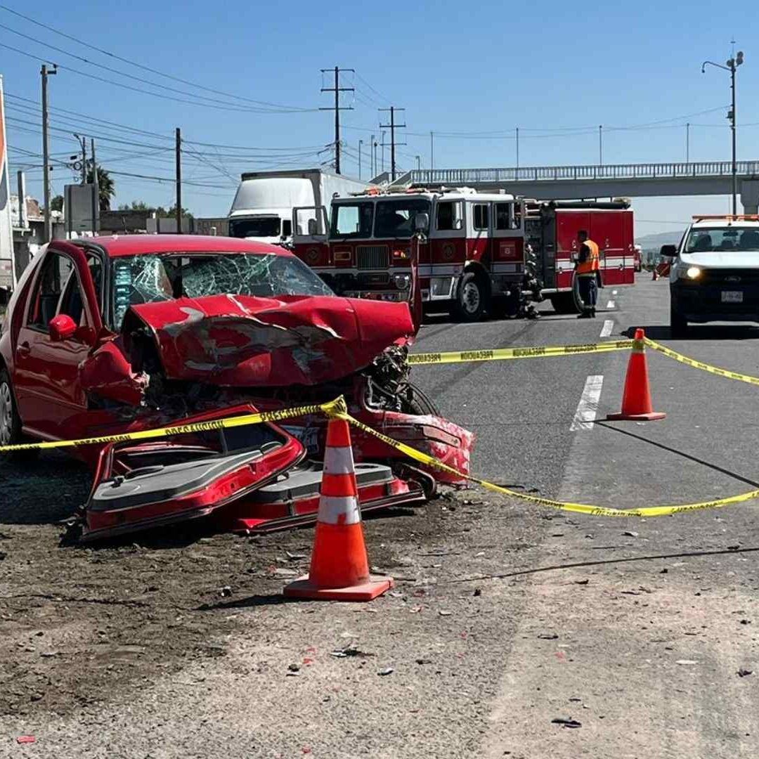 Fuerte choque en la carretera Querétaro-San Luis Potosí