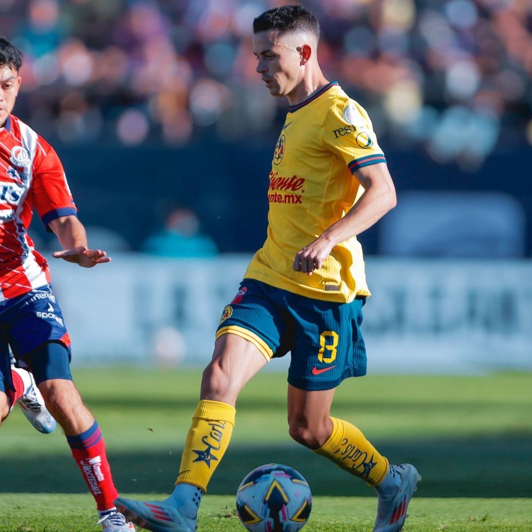 Un doblete del argentino Mateo Klimowicz dio el triunfo al Atlético de San Luis, mientras que Henry Martín descontó para América