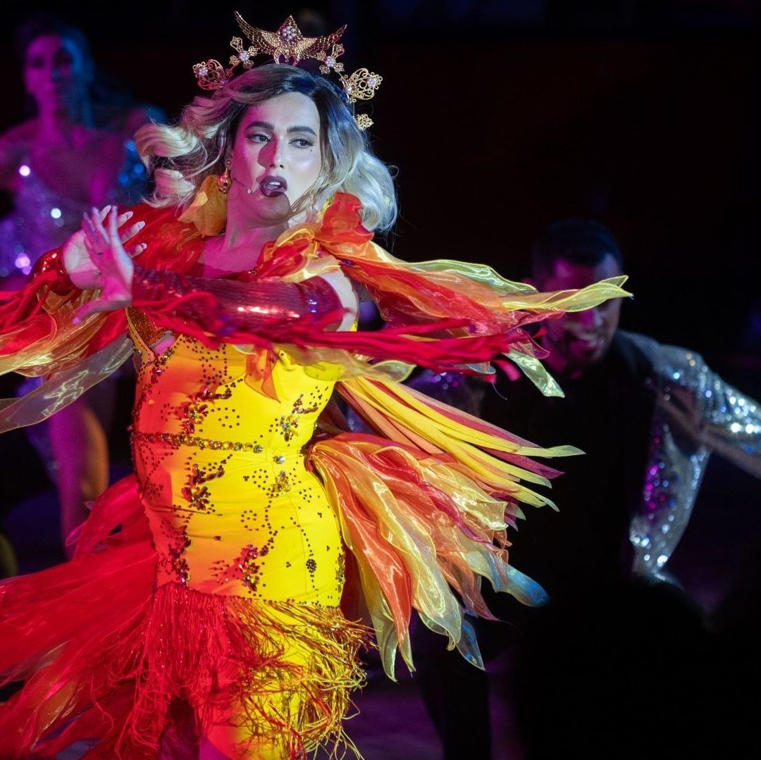 ¿Cuál es la Historia de la Emblemática Obra de Teatro 'Aventurera'?