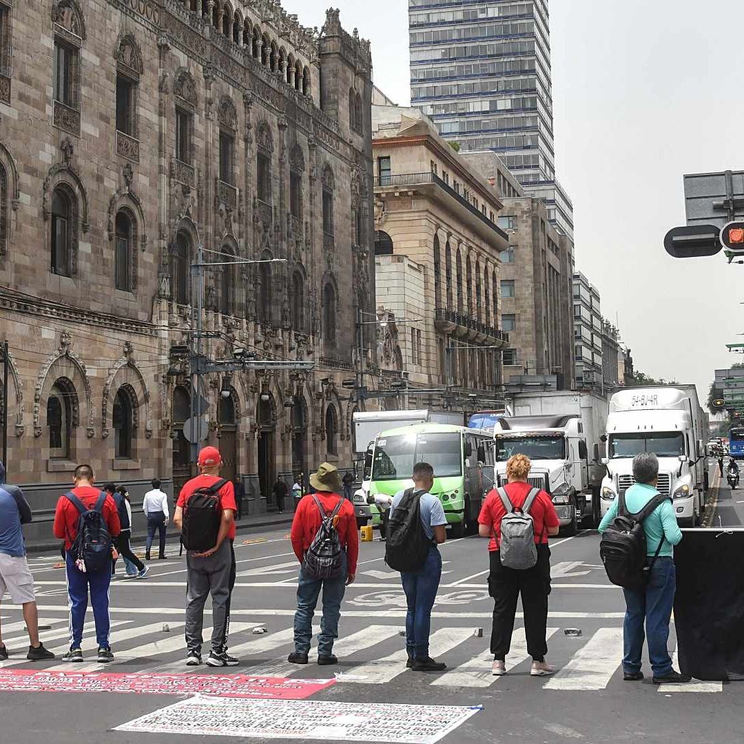 Bloqueo de la Sección 9 de la CNTE el 10 de julio 2025 en CDMX