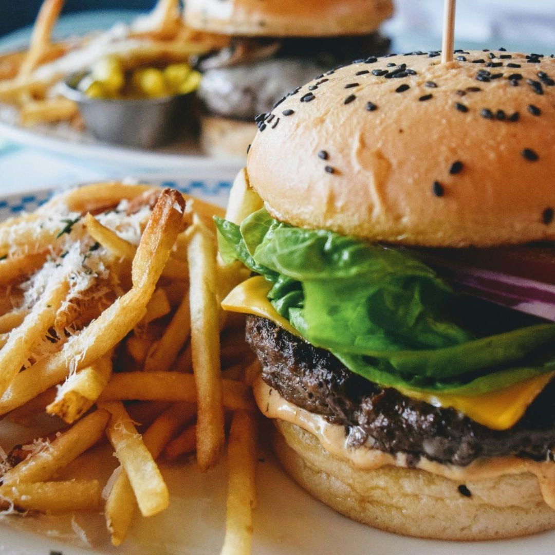 Mujer Muere Atragantada Mientras Comía Hamburguesas