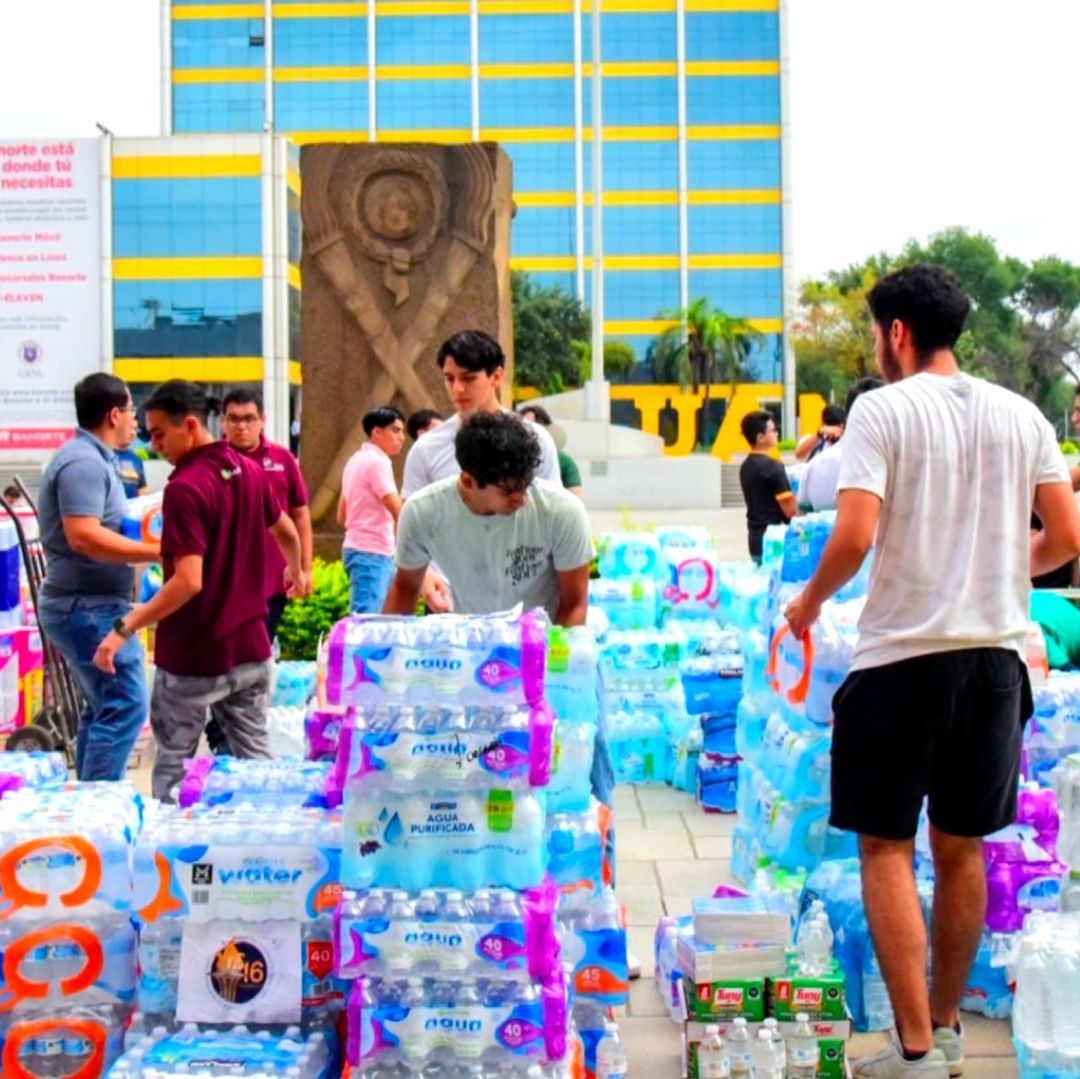 Alumnos mostraron su compromiso y entusiasmo durante la recolecta de víveres