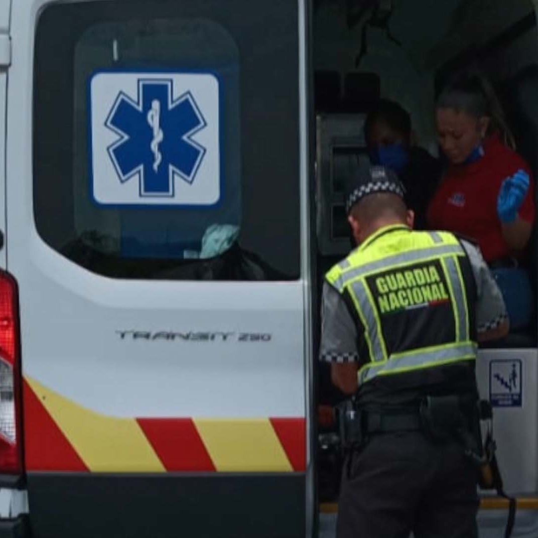 Choque entre Camioneta y Camión de Paquetería Deja Dos Lesionados en ...