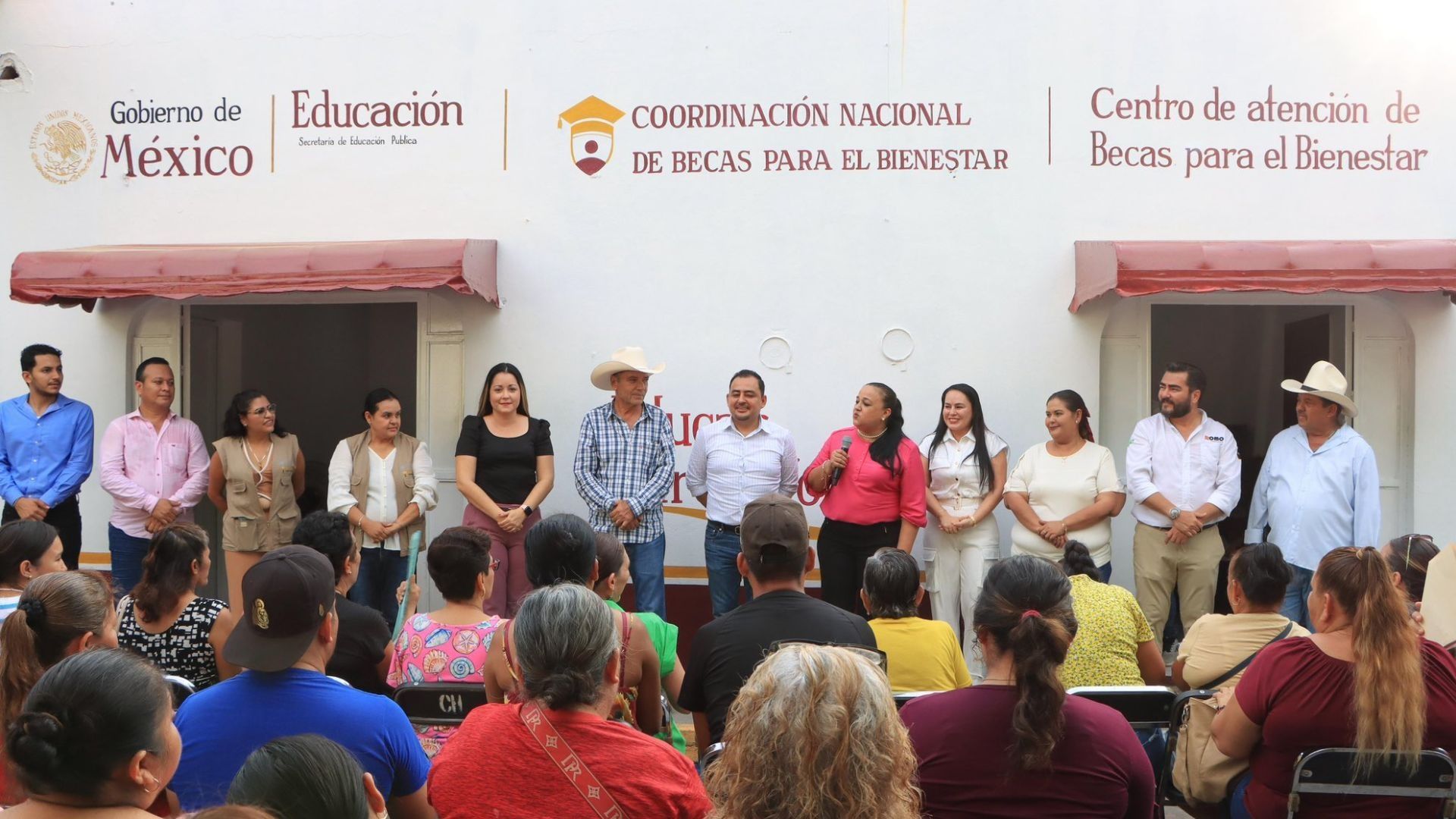 Abren Centro de Atención de Becas Bienestar: ¿Dónde Están las Oficinas y Qué Trámites Se Pueden Hacer?