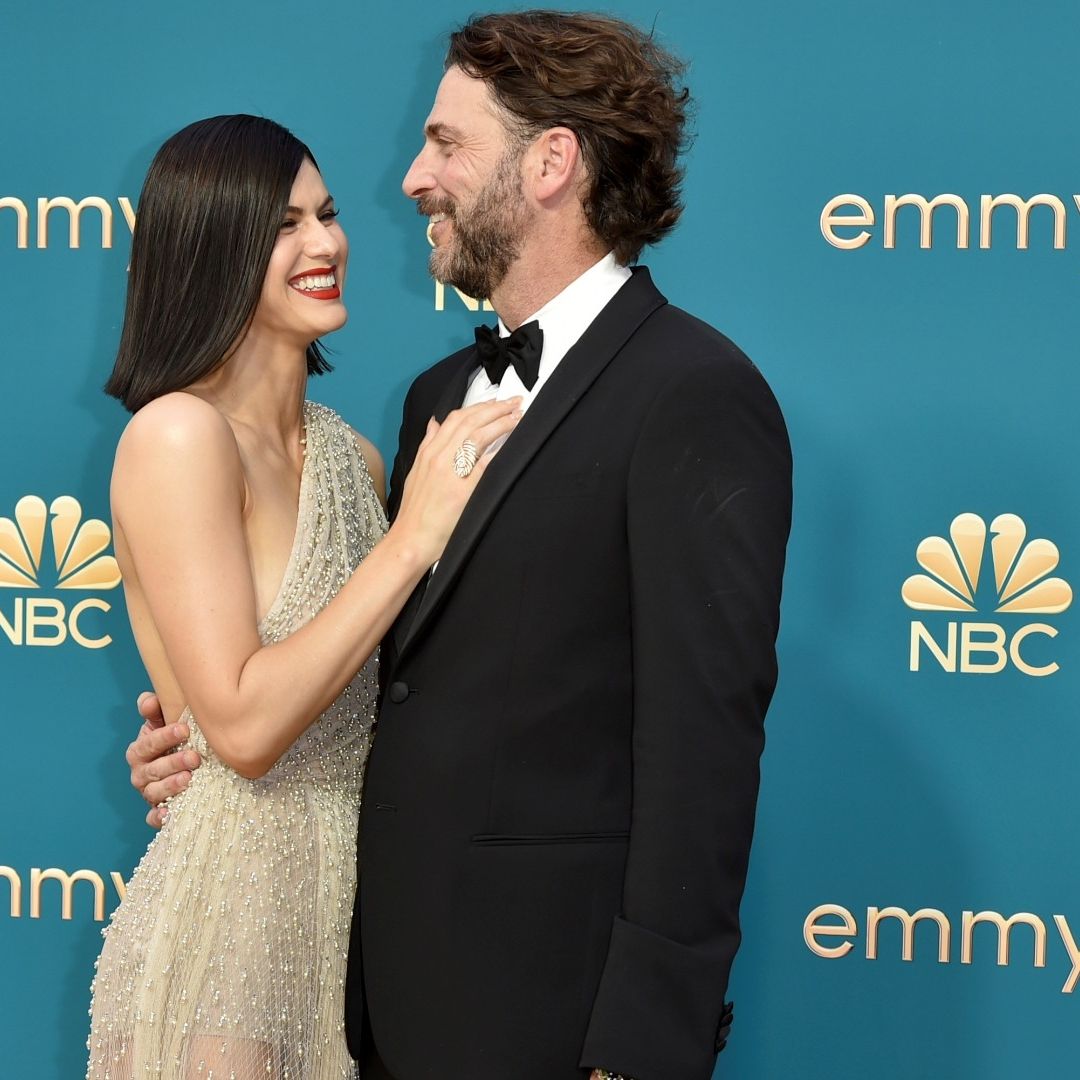 Alexandra Daddario está embarazada de su primer hijo
