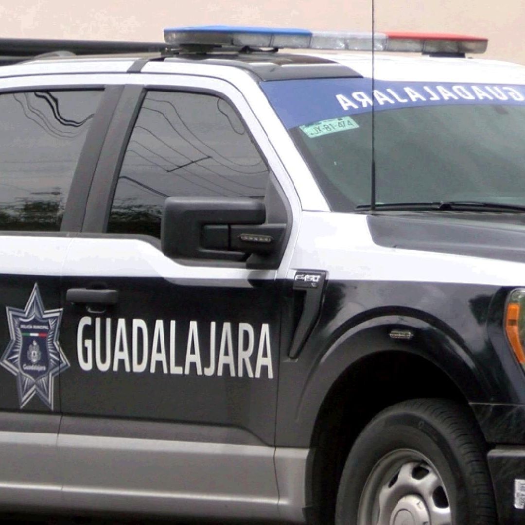 Ladrón se fractura la pierna al intentar escapar de un robo que cometió en Guadalajara
