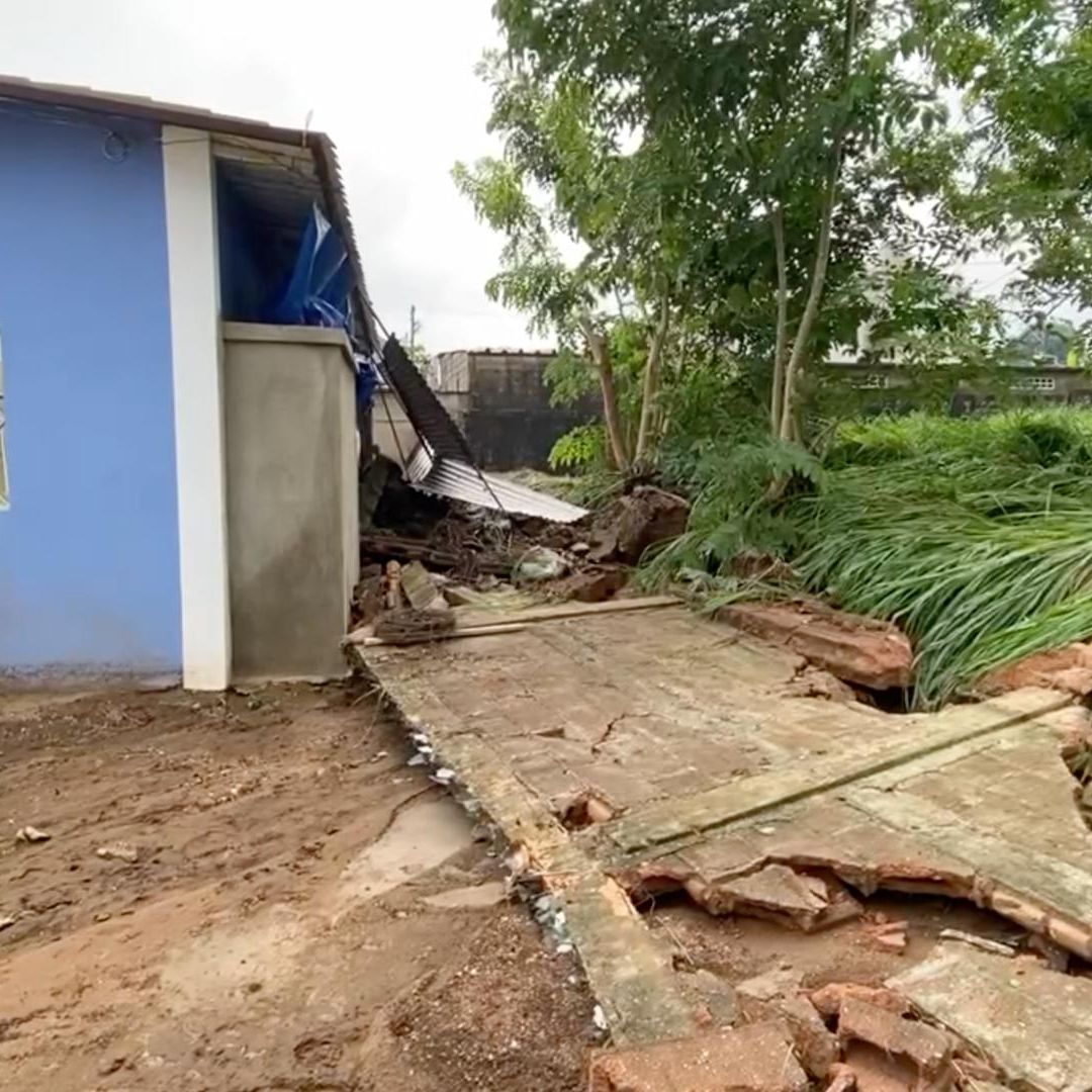 Afectaciones Lluvias Veracruz, Onda Tropical 8, Colapsa Barda