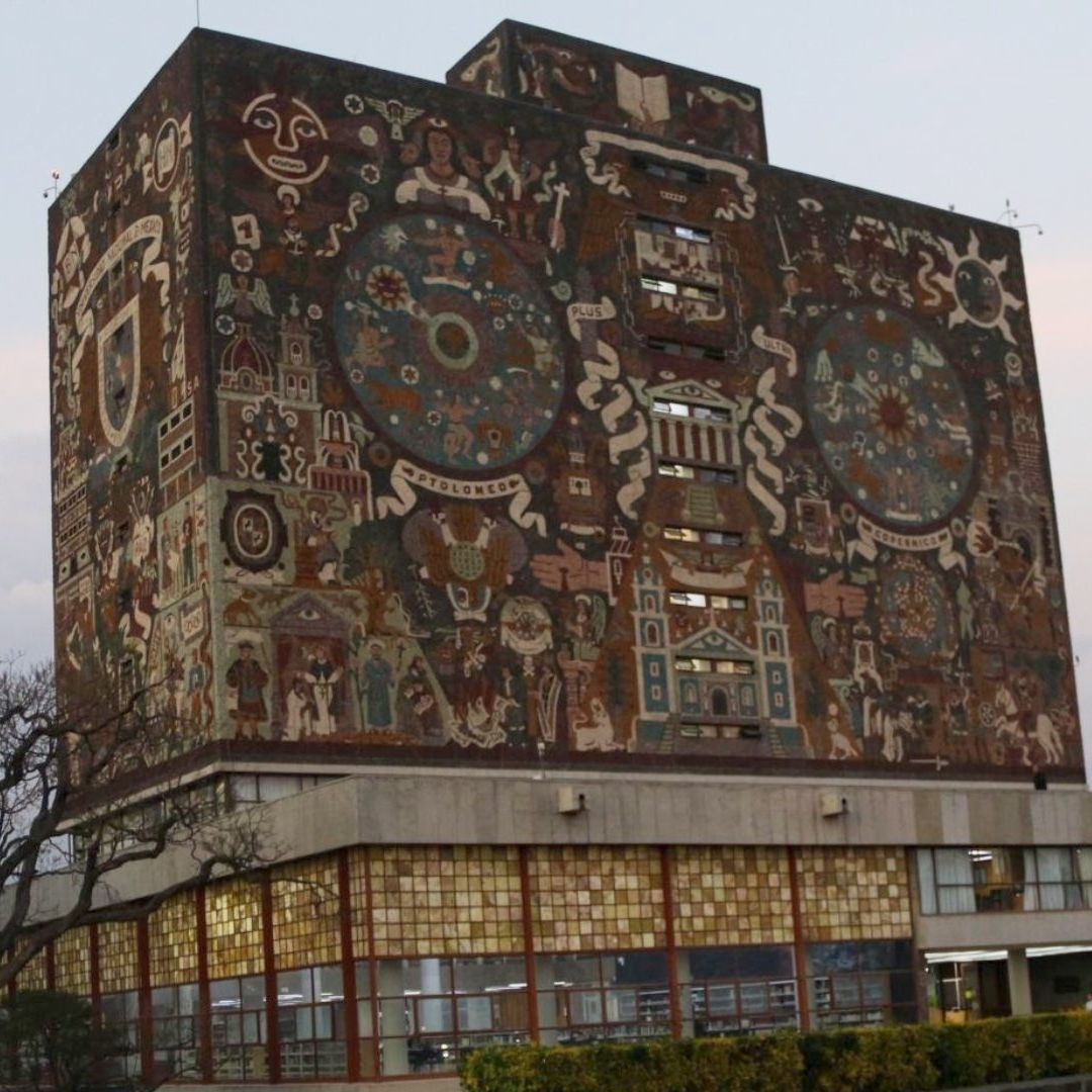 UNAM Felicita a Dos Alumnas por Obtener Puntaje Perfecto en Examen de Admisión a Licenciatura