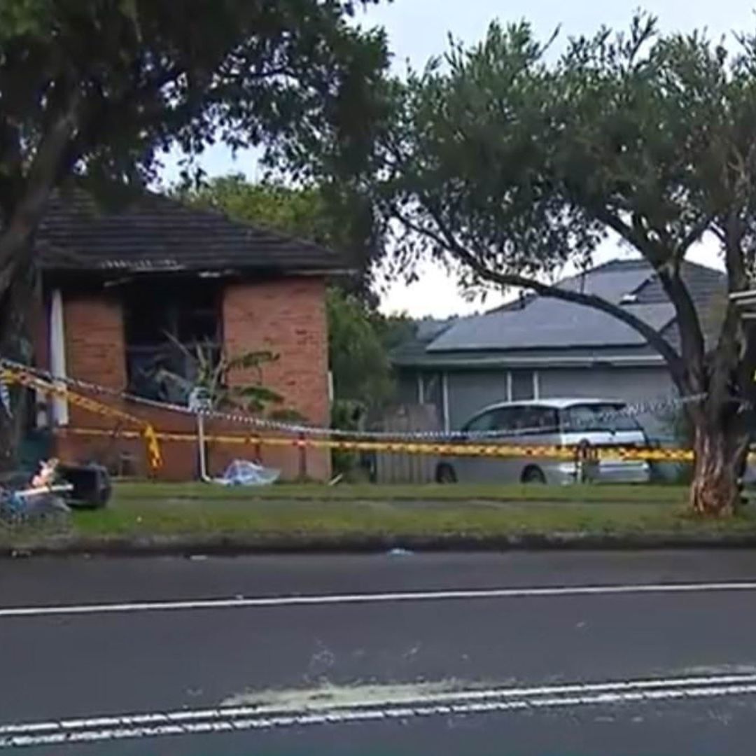 Hombre Incendia su Casa con su Familia Adentro y Mueren sus 3 Hijos