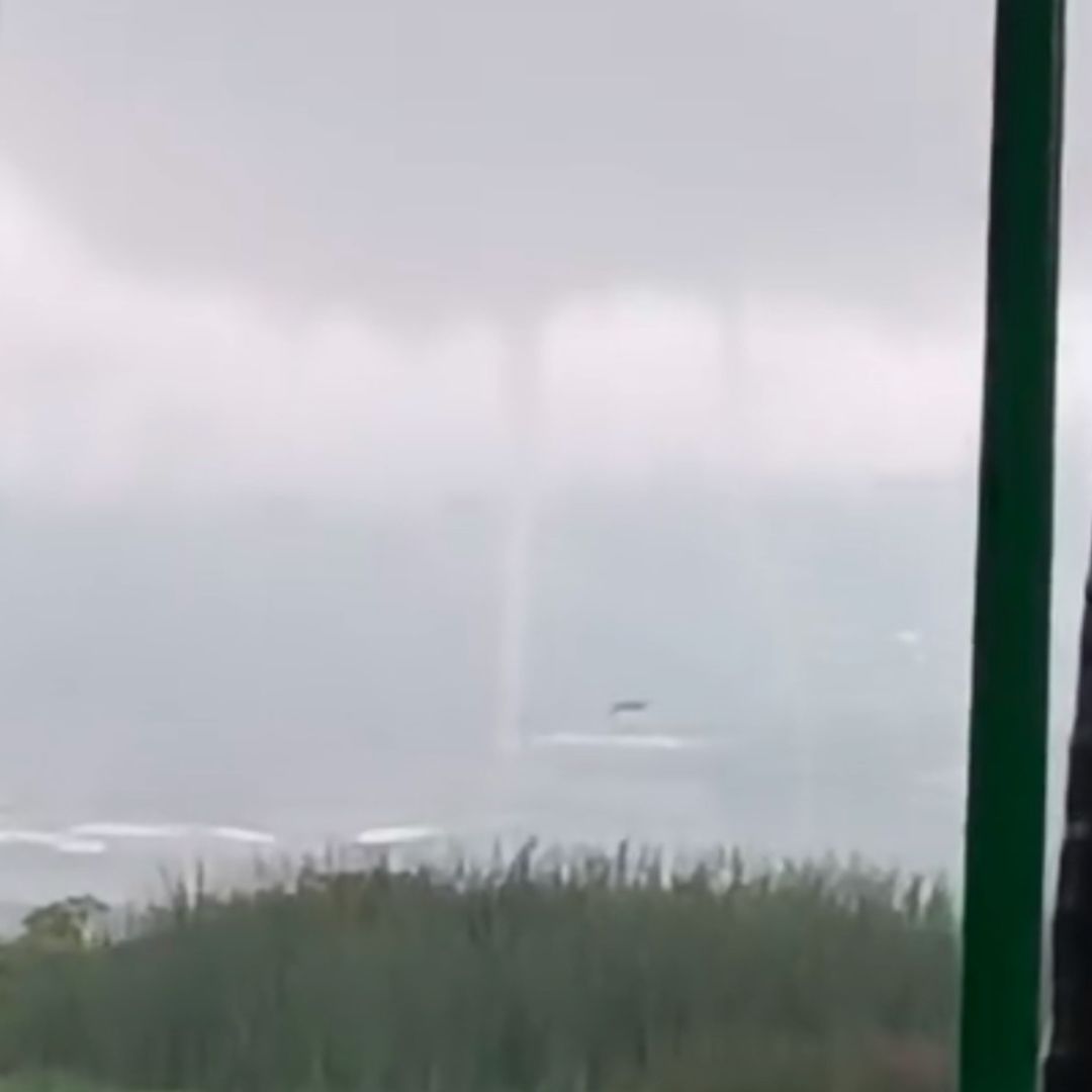 Dos Trombas Marinas Sorprenden a Habitantes de la Ribera de Chapala