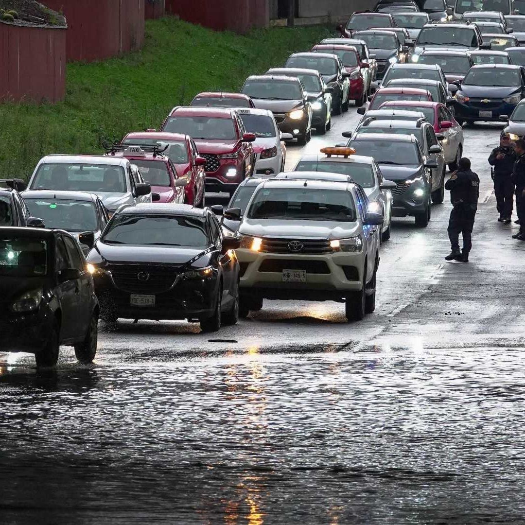 Hay lluvia en diferentes puntos de la capital.