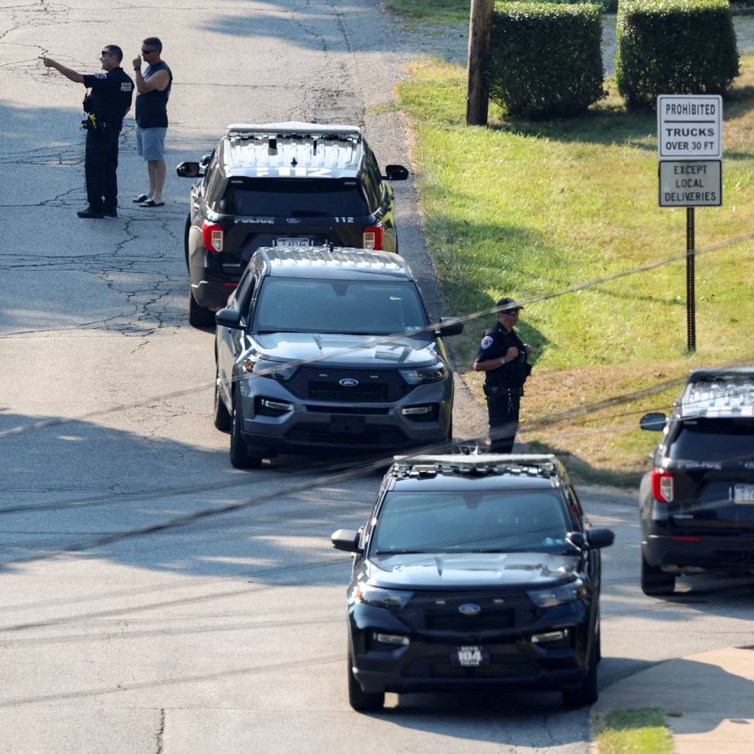 Inspeccionan casa de tirador en mitin de Trump