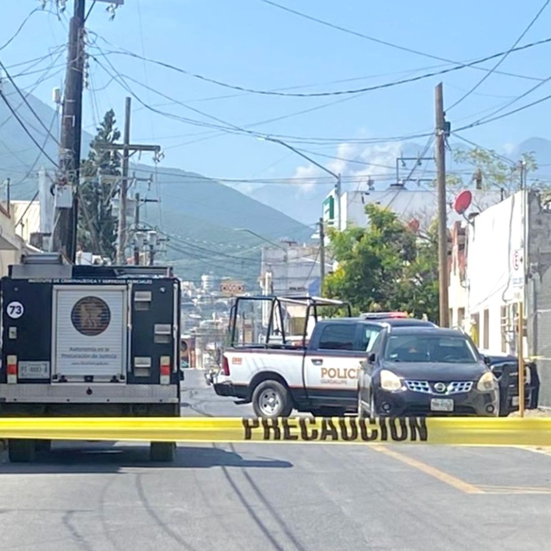 Policía de Guadalupe y ICSP acordonan calle por muerto