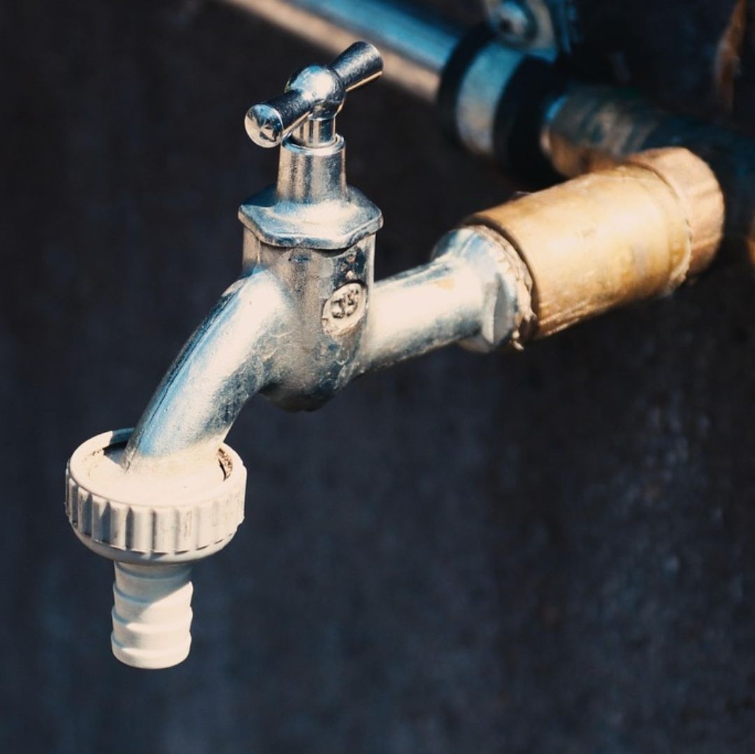 Cortes de agua en Zapopan por fuga en Acueducto Poniente II, Guadalajara
