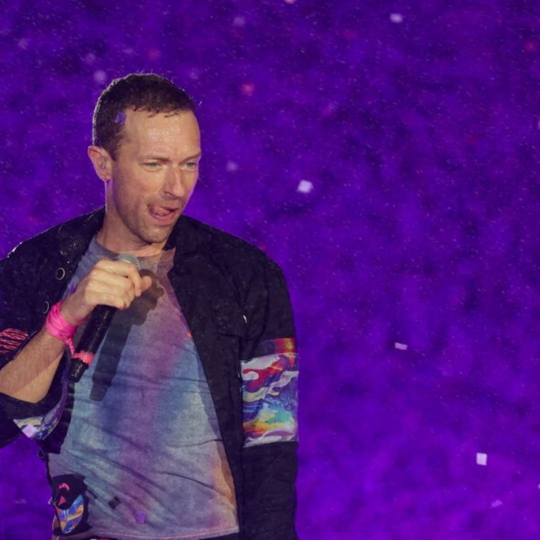 Chris Martin, de Coldplay, Lanza Advertencia a Fans para Evitar 'Destapar' otra Infidelidad