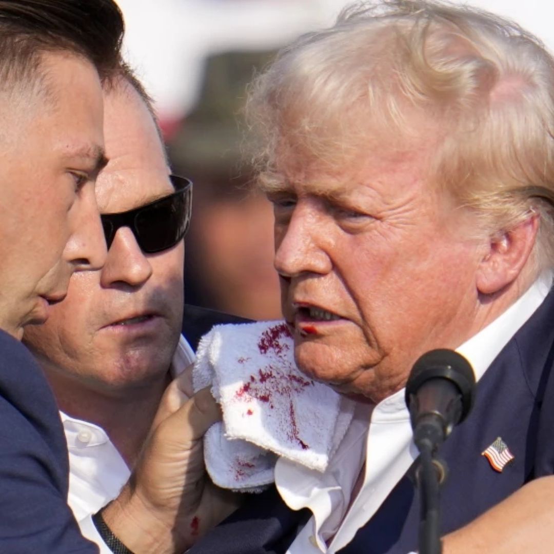 El candidato presidencial republicano, el expresidente Donald Trump, rodeado por el Servicio Secreto de Estados Unidos el 13 de julio de 2024