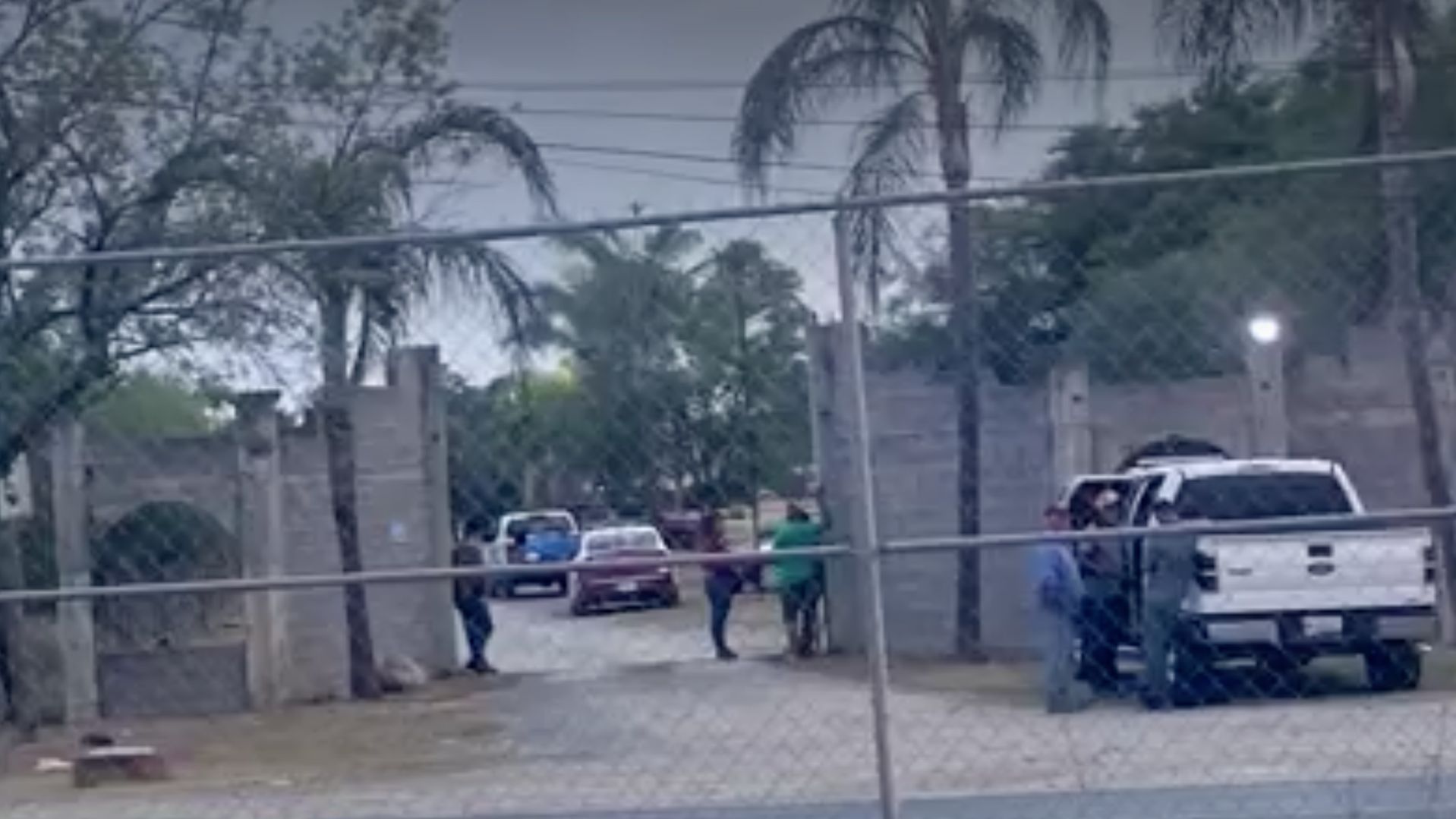 Hombre muere al chocar contra una barda en una quinta de Linares, Nuevo León