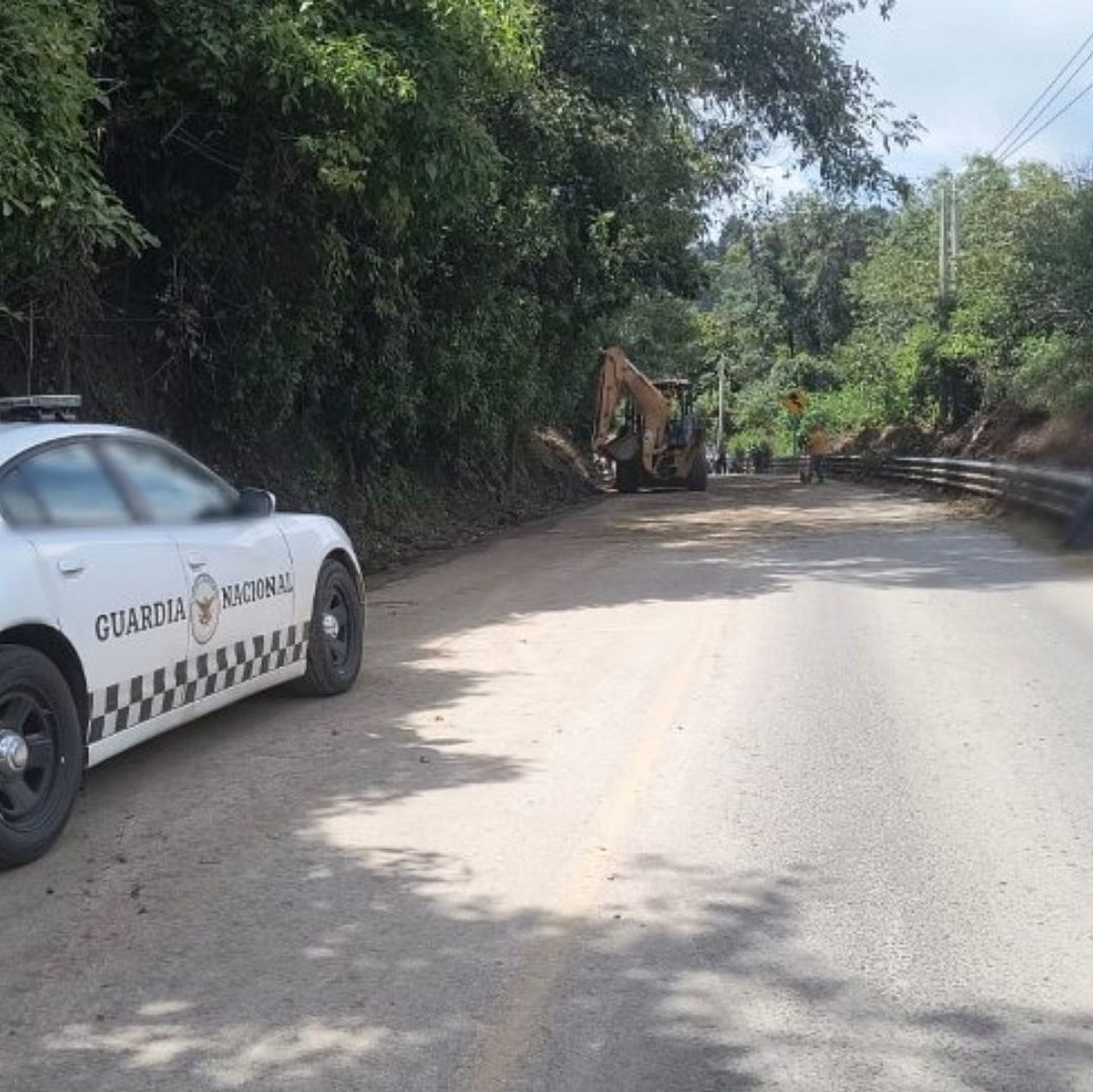 La situación se extiende hasta la carretera federal Ixtapan-Villa Guerrero.