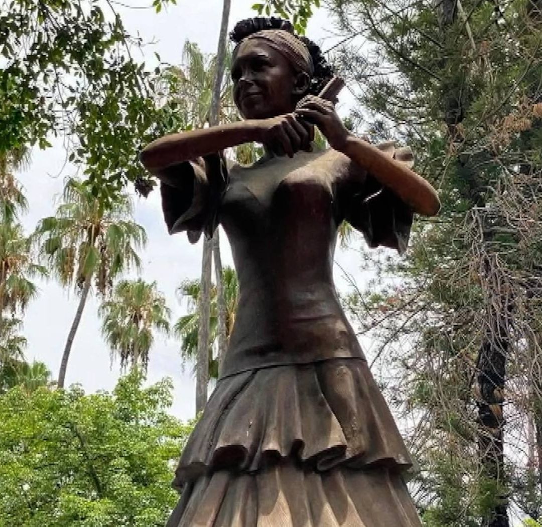 Ayuntamiento de Juchipila se pronuncia sobre la estatua de Florinda Meza