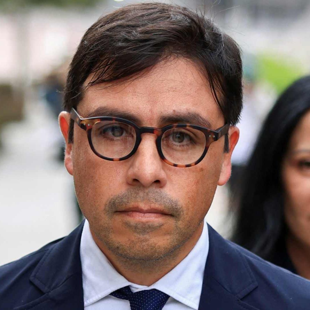 Doctor Salvador Plasencia sale de la corte federal tras declararse culpable de cuatro cargos