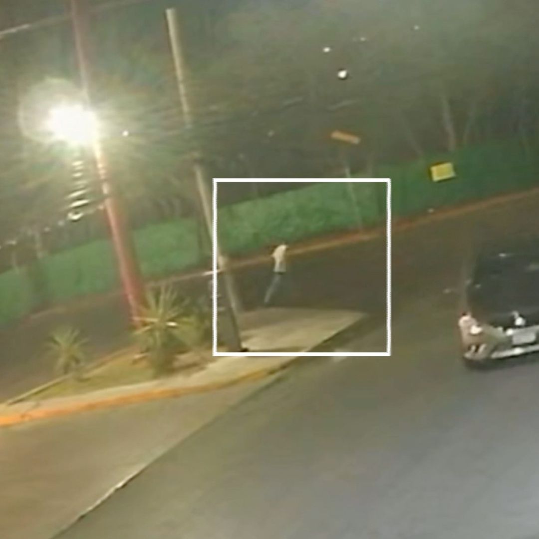 Matan a cliente tras asalto en tienda de conveniencia en Monterrey