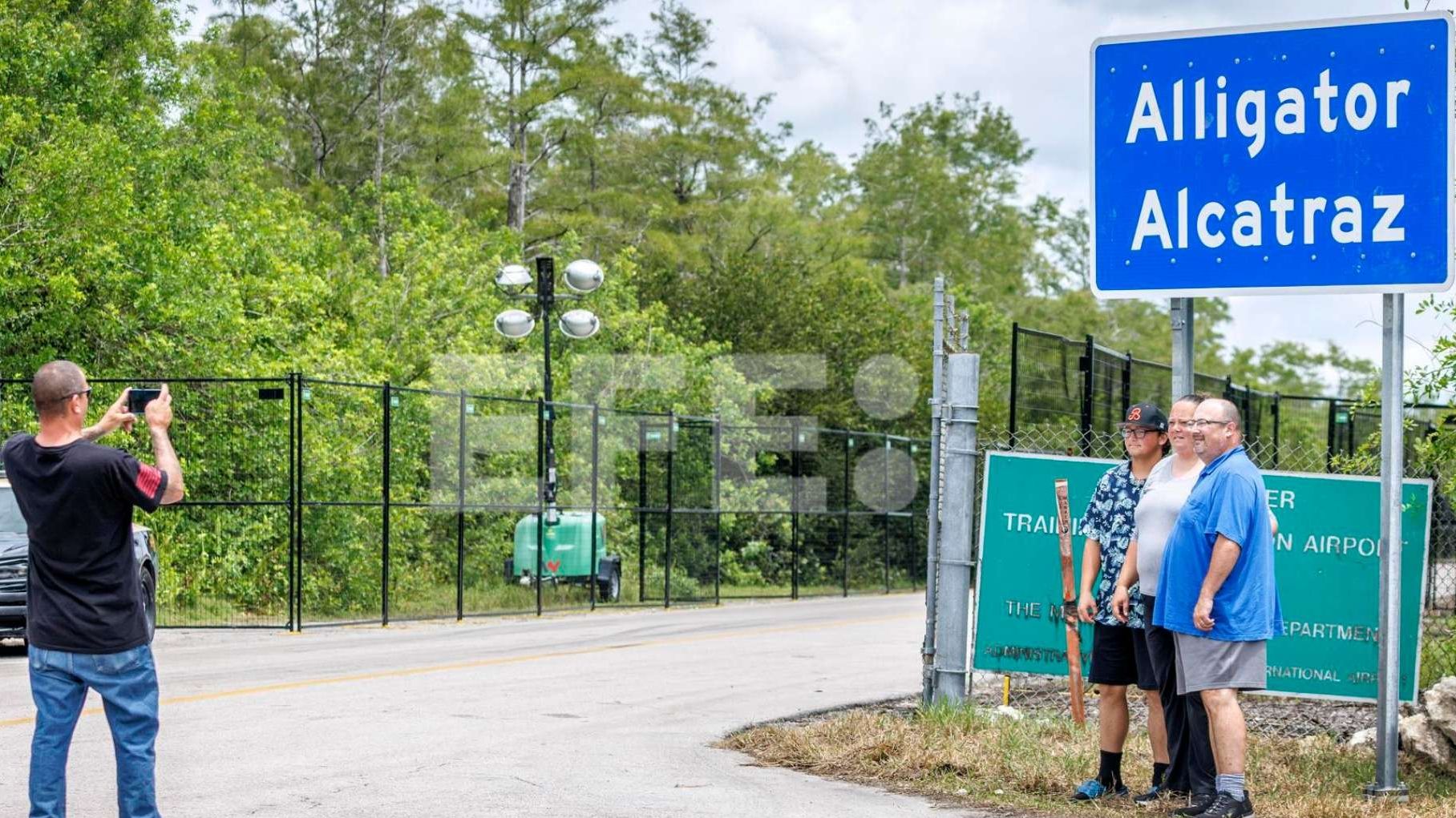 Alligator Alcatraz. Dónde Está Cuánto Cuesta Noche Cárcel Migrantes Mexicanos