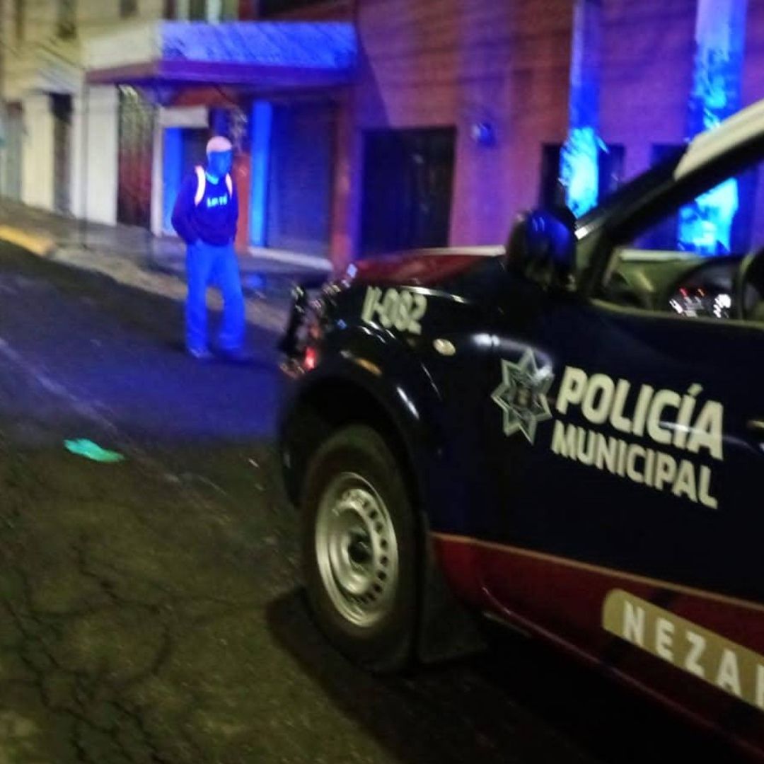 Hallan Muerto a Policía en Caseta de Nezahualcóyotl, Edomex; Investigan el Caso