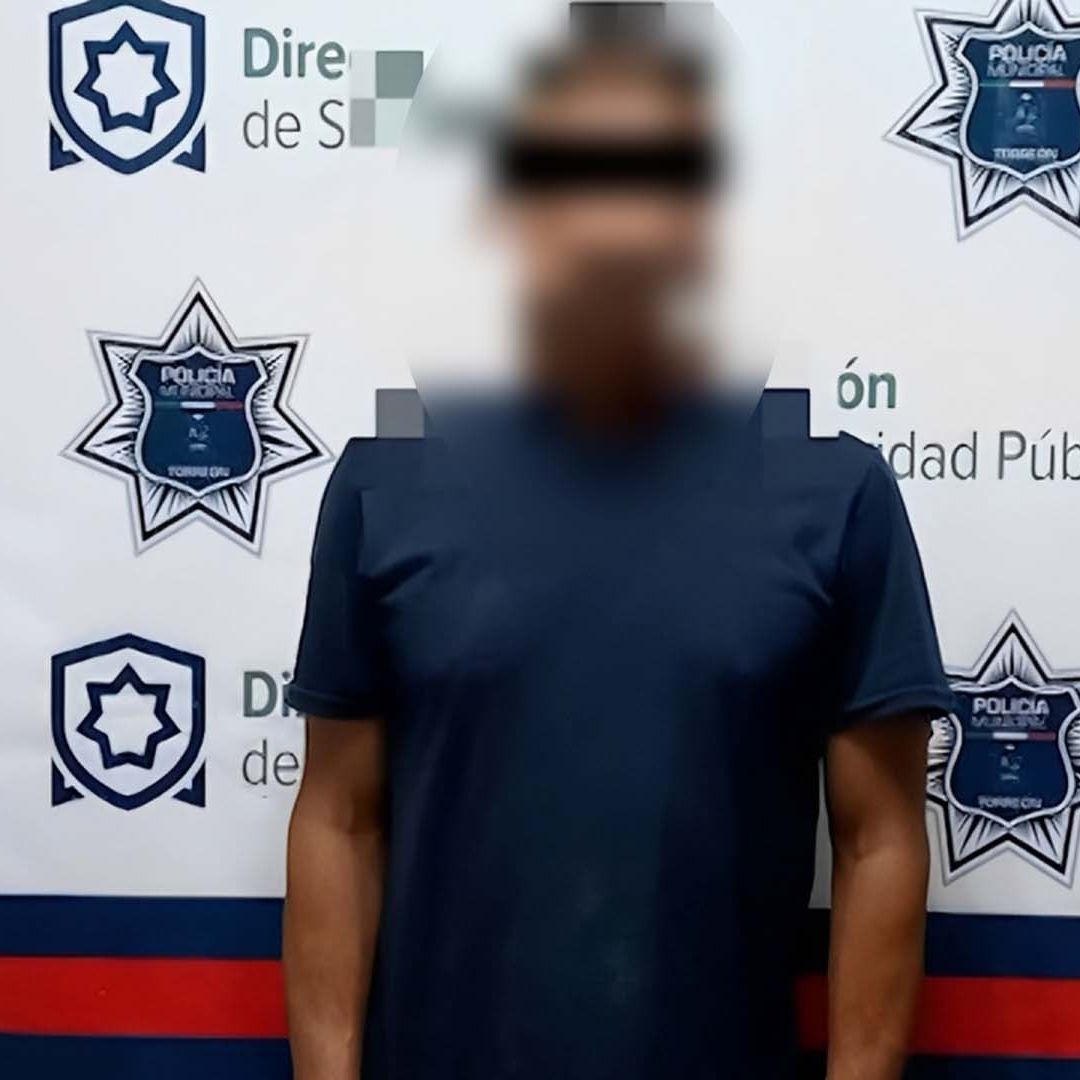 Sujeto Amenaza con Arma de Postas a Conductor Después de Chocar en Torreón