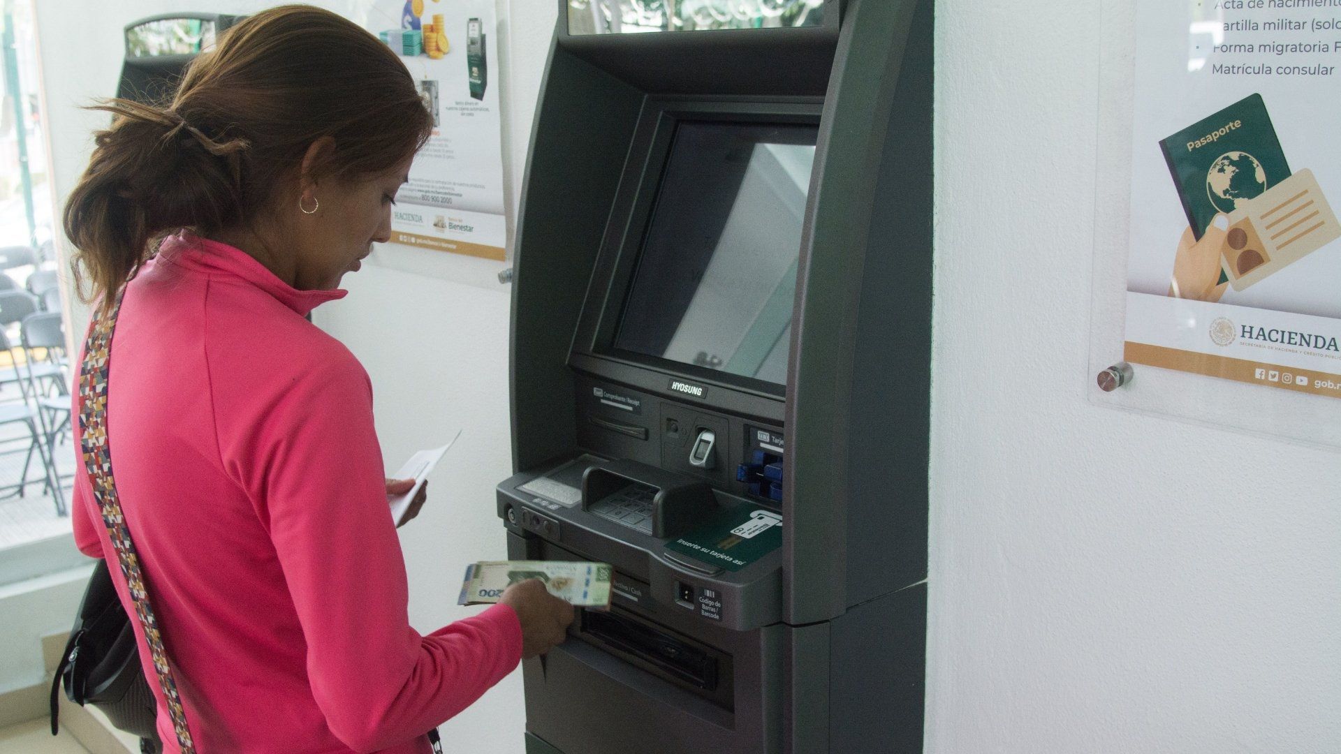 Cuándo depositan próximo pago Pensión Bienestar 2025 estas mujeres y adultos mayores cobrarán doble