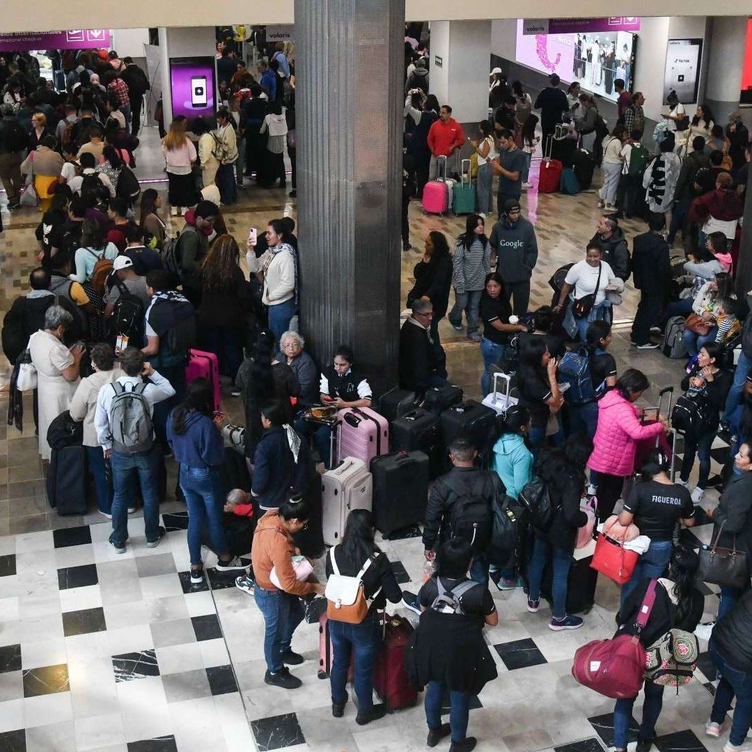 Los pasajeros afectados por los vuelos cancelados o retrasados hoy pueden pedir una indemnización a las aerolíneas mexicanas