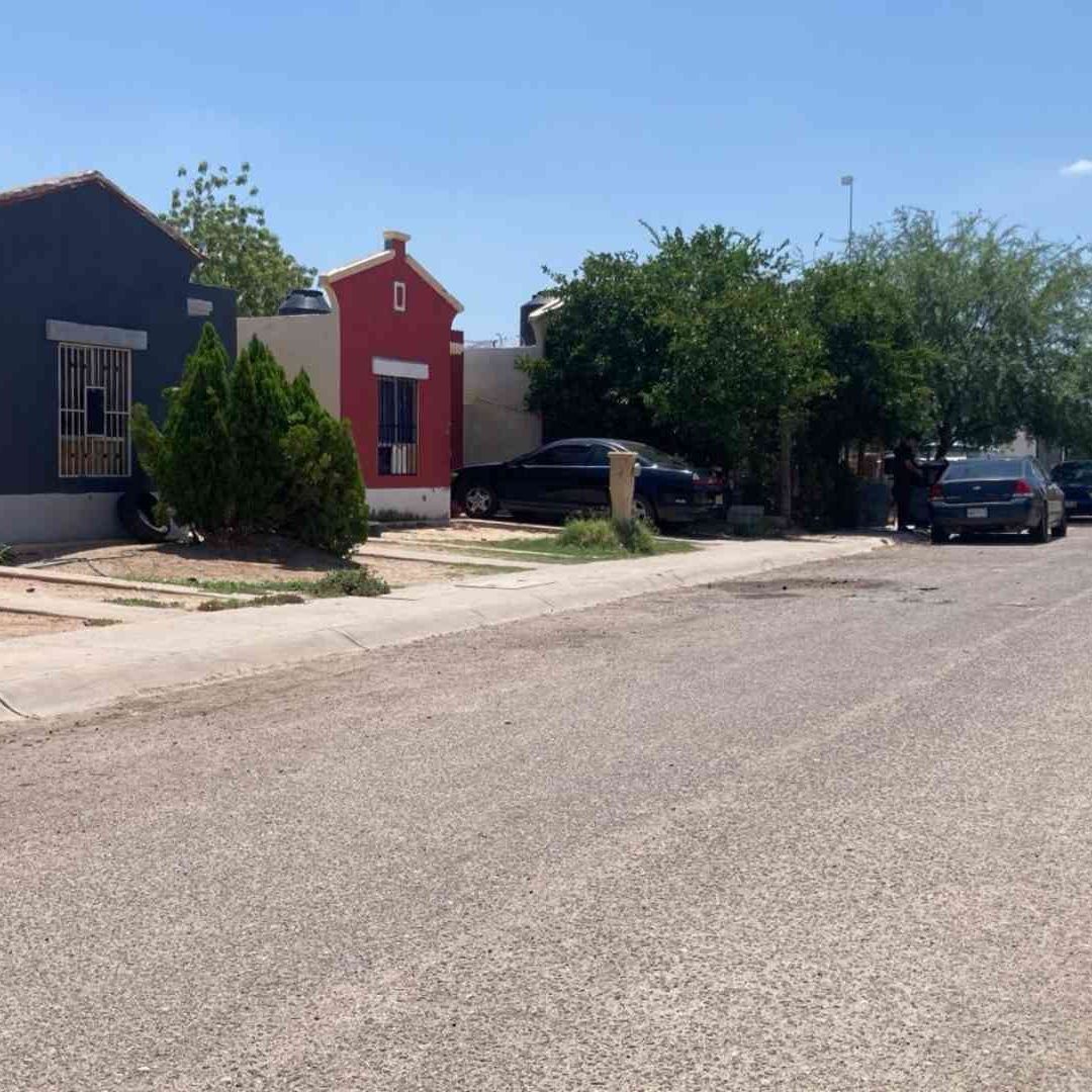 Matan a Pareja A Bordo de Carro de Servicio de Aplicación en Hermosillo