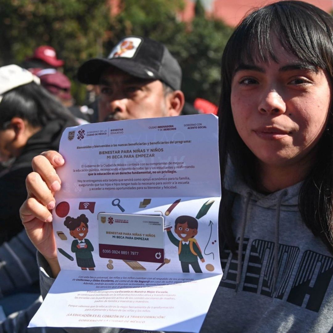 Mi Beca Para Empezar quiénes reciben apoyo de Útiles y Uniformes Escolares 2025 en CDMX
