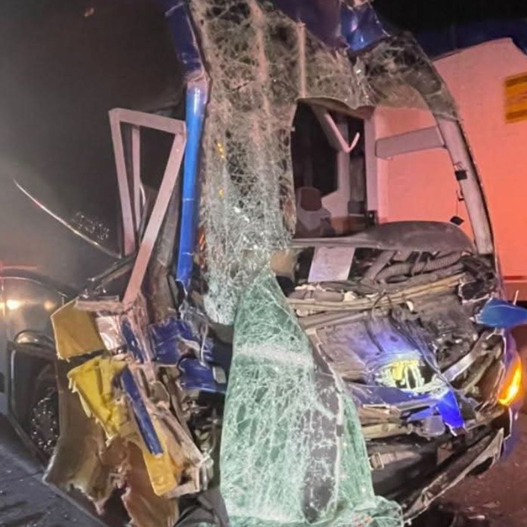 Accidente en la Carretera Tecate-Mexicali Moviliza a Cuerpos de Rescate