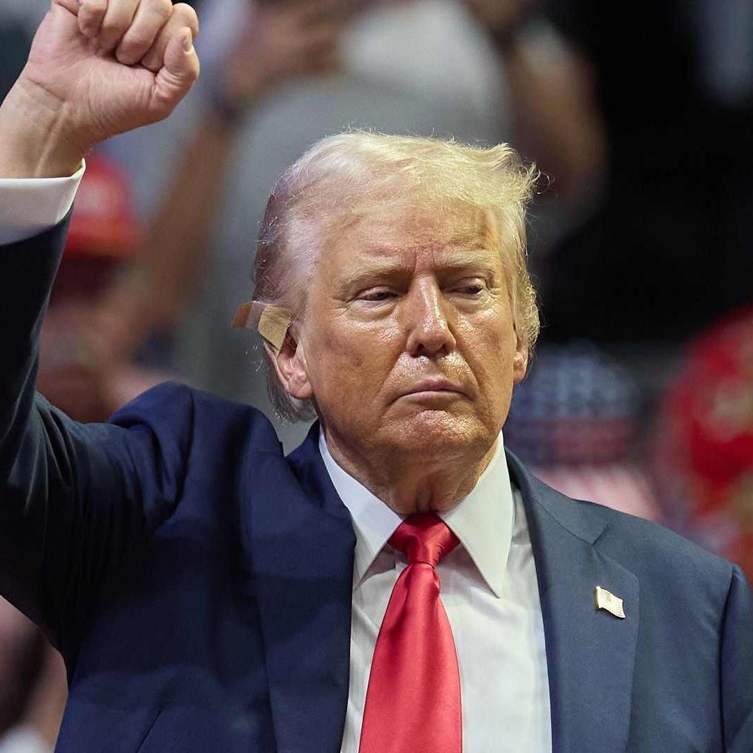 Trump aprovecha para denostar a Biden luego de su renuncia a la candidatura para presidente de Estados Unidos.