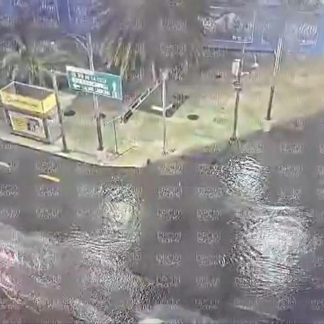 Las autoridades han señalado que las lluvias podrían continuar durante el domingo.