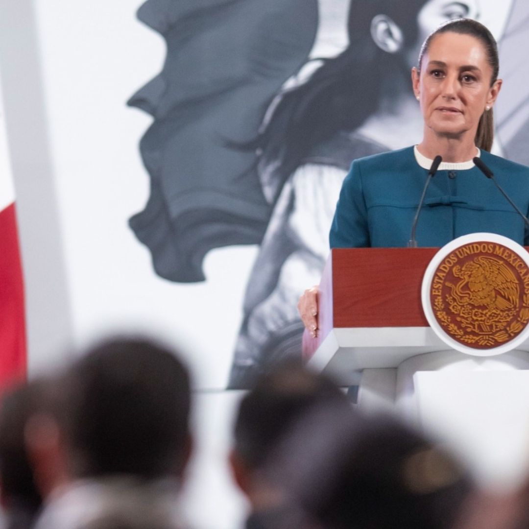 Claudia Sheinbaum habla durante su conferencia de prensa