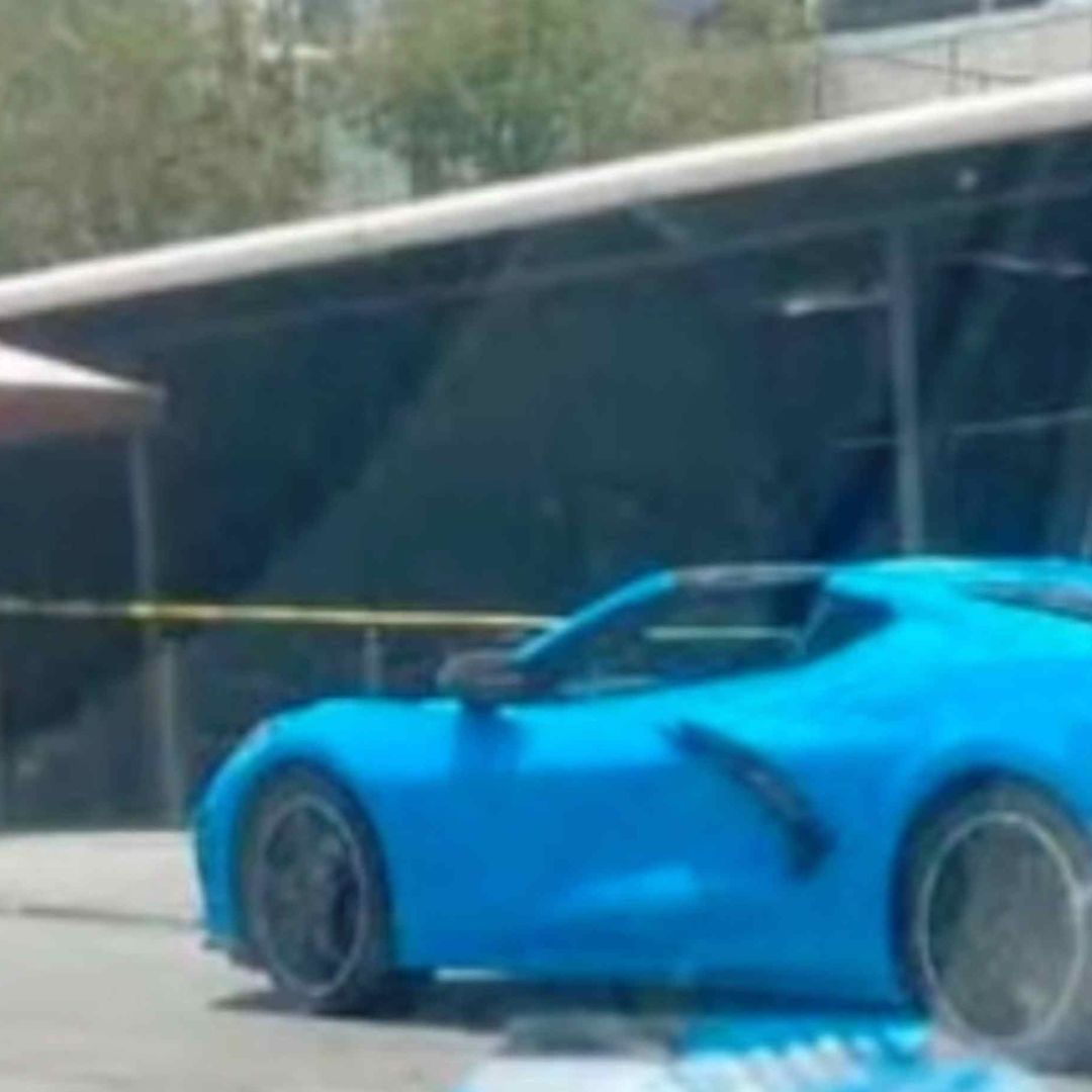 Frente a sus Amigas y Clientes, Asesinan a un Hombre en un Restaurante de Mariscos