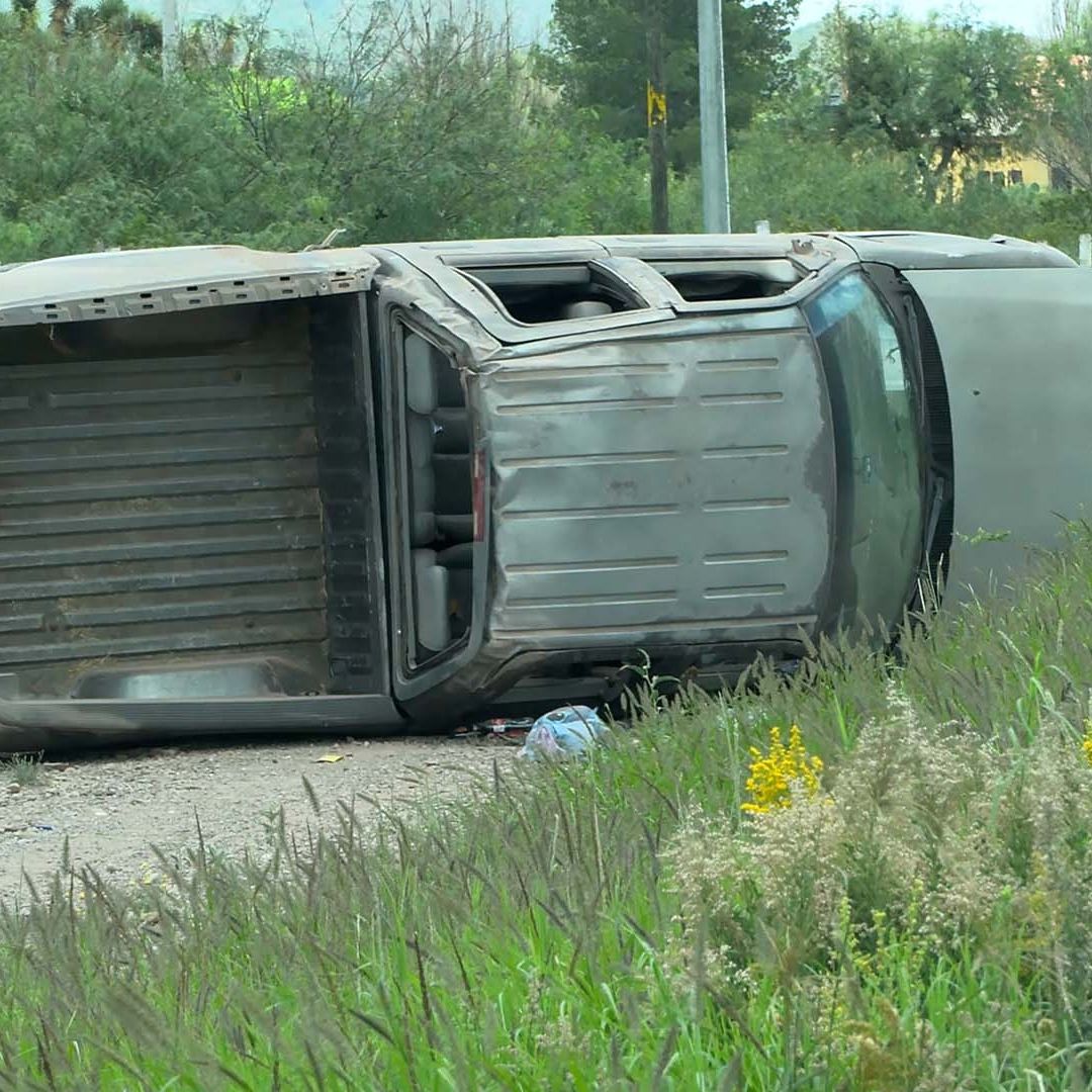 Muere Mujer en Doble Volcadura en la Carretera Saltillo-Torreón
