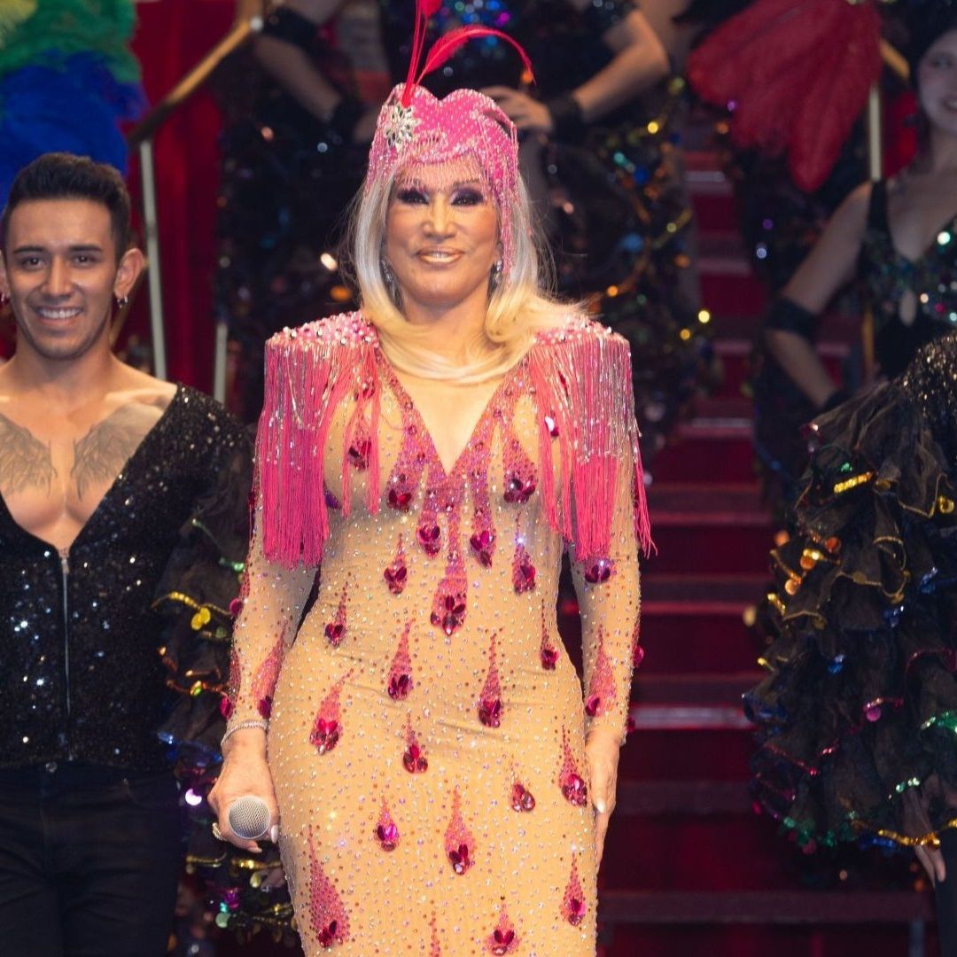 Laura León Descubre a Su Novio Vestido de Mujer…y Continúa con Planes de Boda