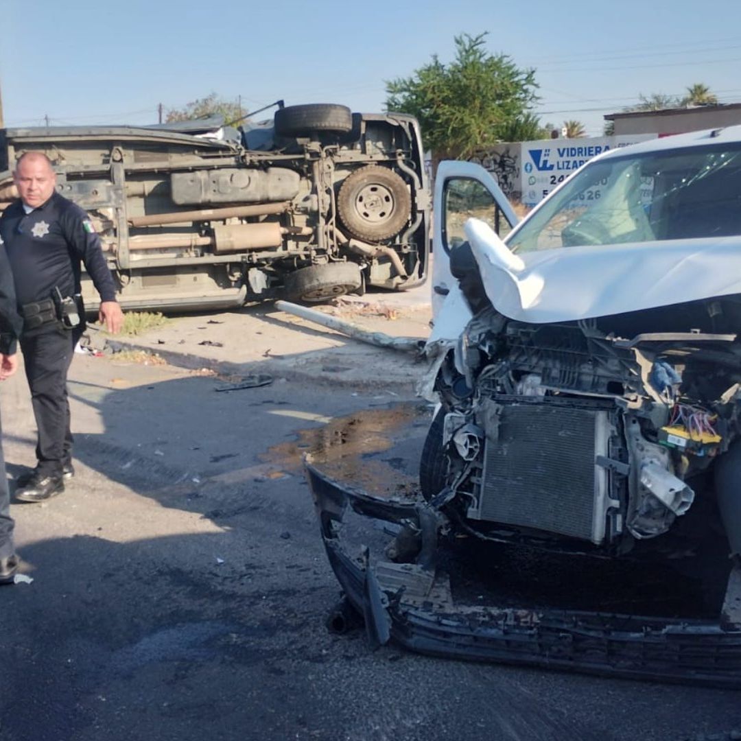 Conductor Choca Contra Patrulla de FGE en Mexicali al No Escuchar las Sirenas