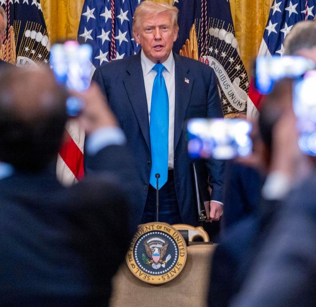 Trump Suspende Exención en Pago de Impuestos a Envíos de Bajo Costo para Mercancías Mexicanas
