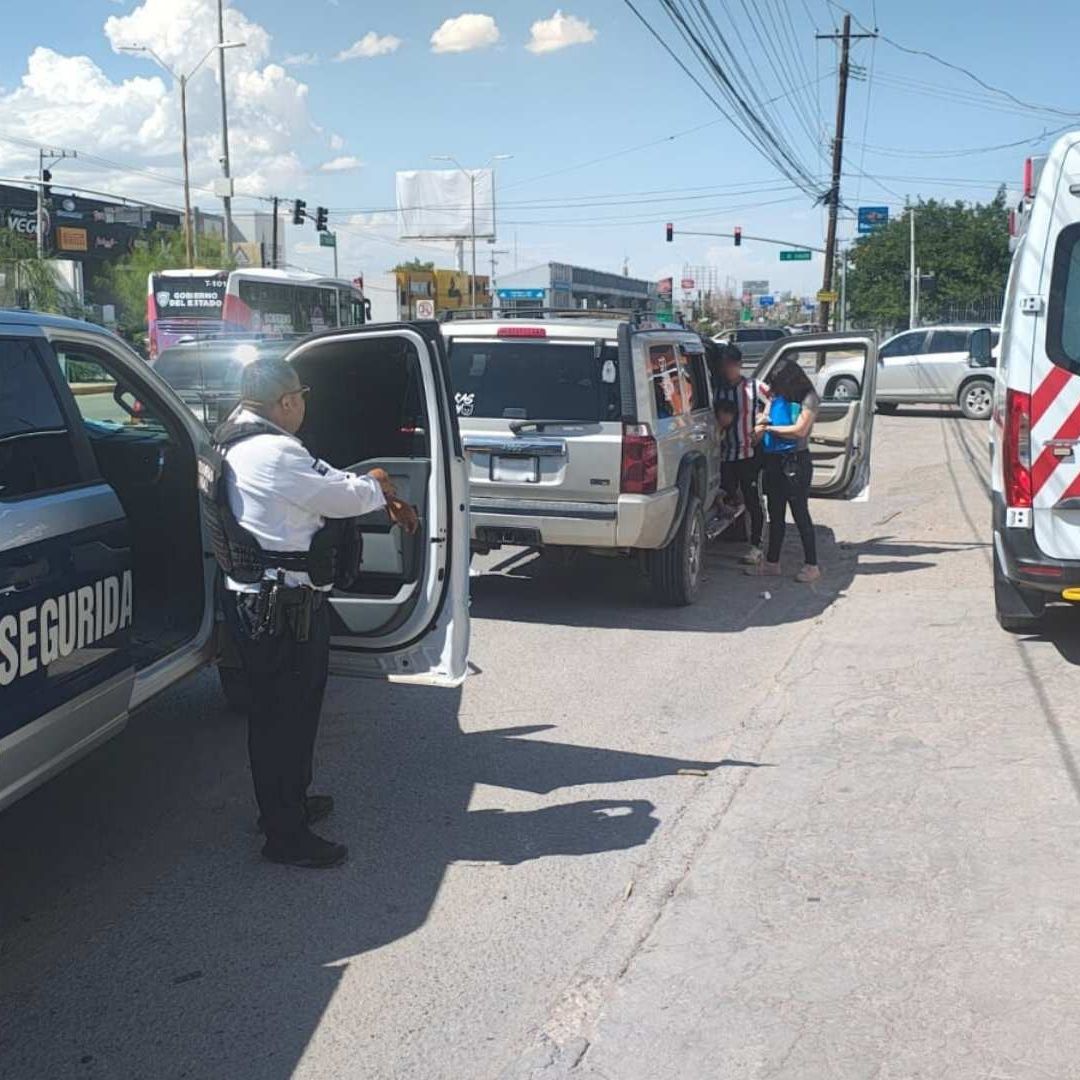 Agentes de Vialidad Ayudan a Mujer Dar a Luz en Plena Vía Pública en Ciudad Juárez