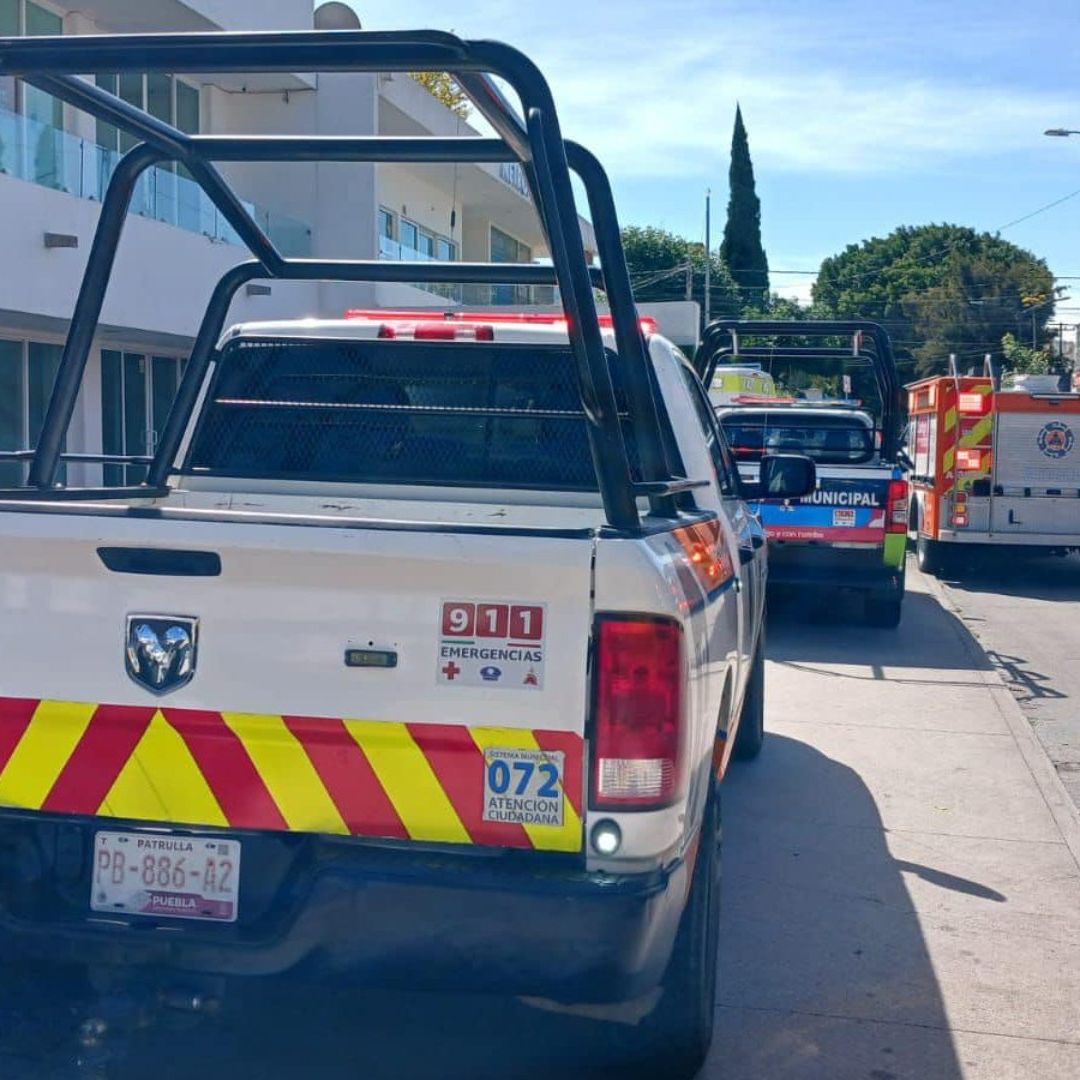 Niño de 14 Años Intenta Evitar Detención de su Papá y Policía le Dispara en Puebla